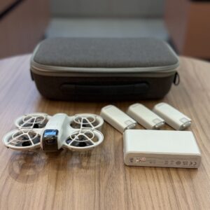 Drone DJI Neo 1 Fly More Combo sem controle - SEMINOVO